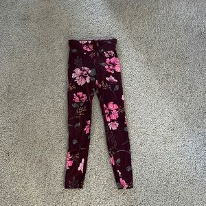Girls flower print leggings. Size: 10.